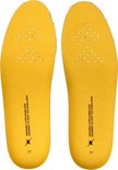 Gele inlegzolen met perforaties en tekst 'XSENSBLE STRETCHWALKER'. Maat 42.