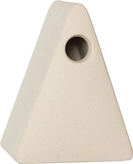 Lichtbeige driehoekige vogelhuisje op een witte achtergrond.