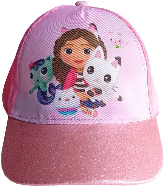 Roze pet met glitterrand en een opdruk van Gabby, de witte kat, een groene kat en een varken.