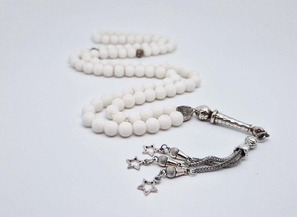 Handgemaakte tesbih "Tasbih" natuursteen "Mat Witte agaat" - Aantal kralen 99 - Diameter kralen 8MM - met metaal tassel "Kleine sterren" - Een mooi cadeau-idee