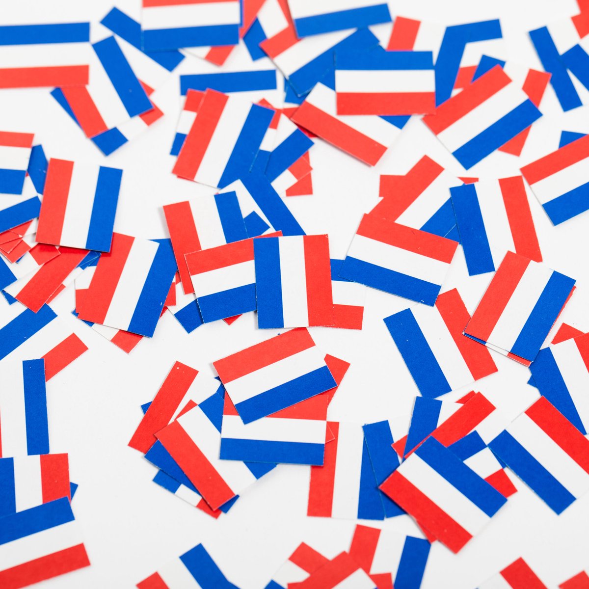 300 stuks Tafel confetti papier Frankrijk - Hapjes Cocktail Tapas Zomer Terras EK WK Voetbal Decoratie Tafelconfetti