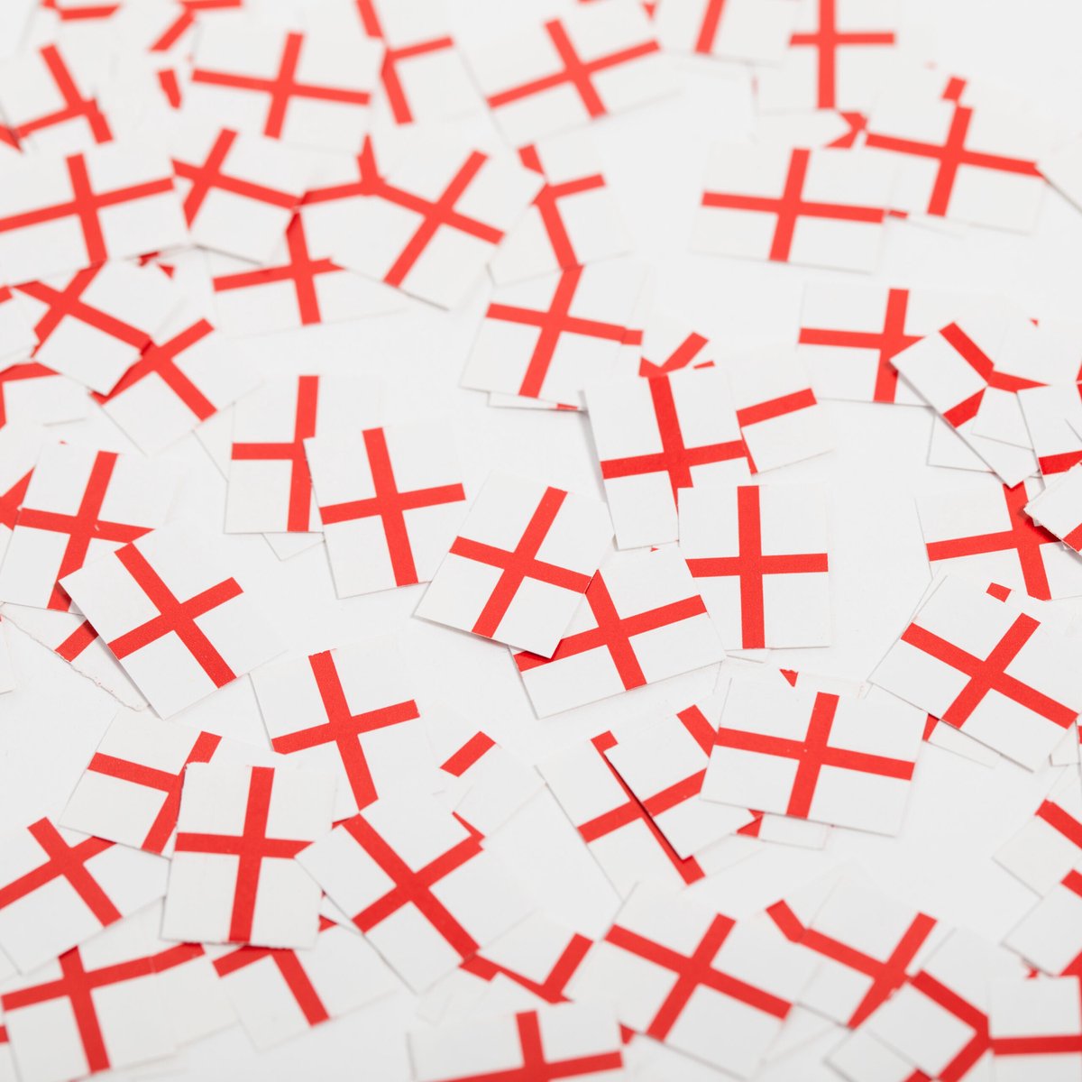 300 stuks Tafel confetti papier St. George - Hapjes Cocktail Tapas Zomer Terras EK WK Voetbal Decoratie Tafelconfetti