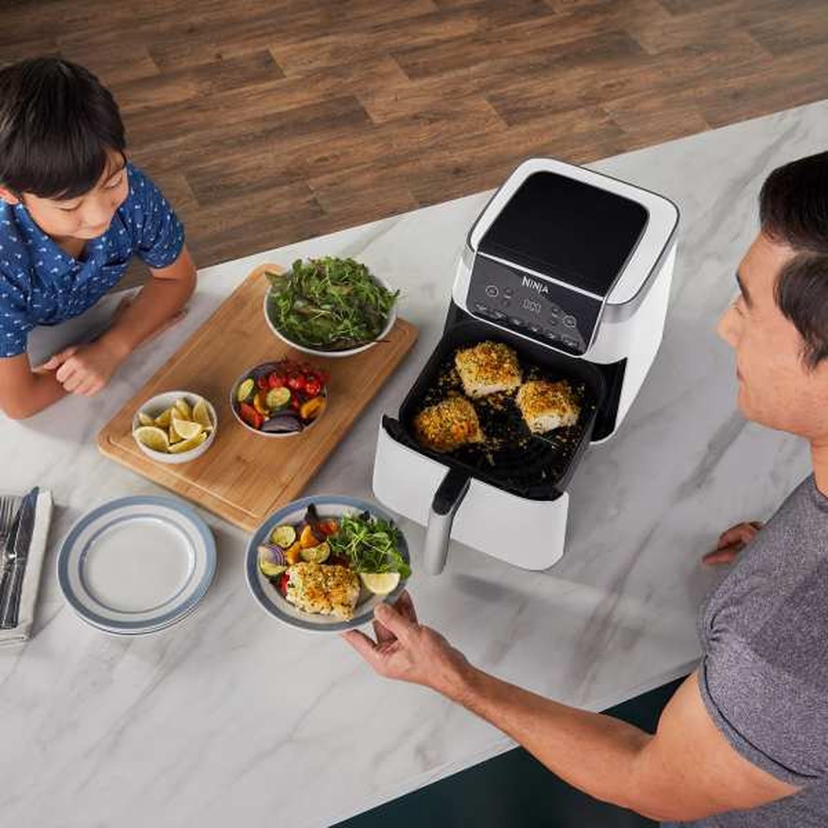 Ninja Airfryer XXL Max Pro - 6.2 liter - 6 Kookprogramma's - in Hoogte Verstelbare Plaat - 2024 Model - Wit - AF180EUWH thumbnail 4