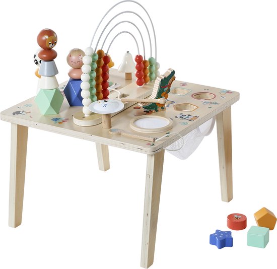 Houten activiteitentafel met kralenbaan, xylofoon en verschillende houten vormen.