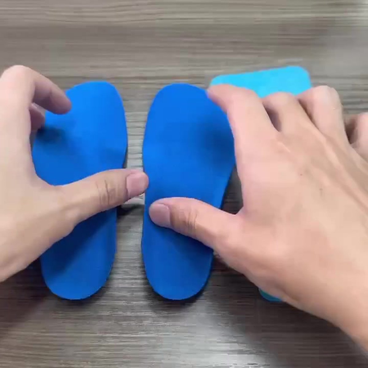 Endoto Einlegesohlen für Airtag für Kinder Kleinkinder Erwachsene, Schuhsohle Einlagen Sohle Insoles für Air Tag Versteckt Halter (Farbe: Blau, 270mm