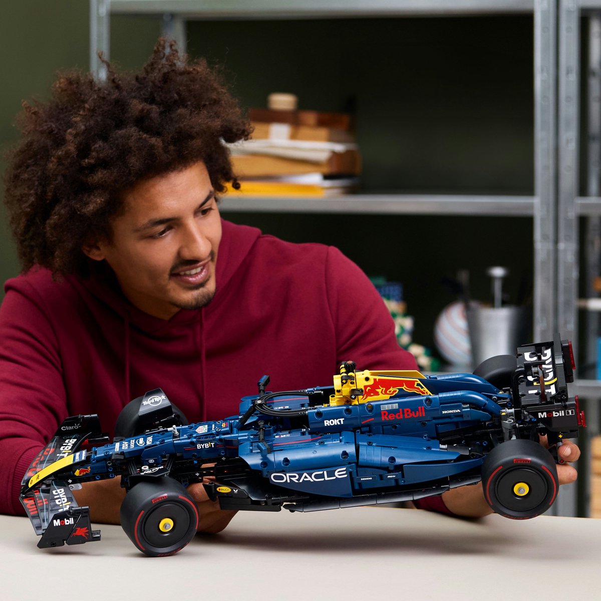 LEGO Technic - Oracle Red Bull Racing RB20 F1 auto - F1 auto - 42206 — afbeelding 17