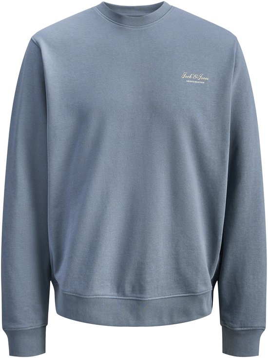 Sweatshirt bleu à manches longues et col rond. L'inscription 'Jack & Jones Archive Selection' est sur la poitrine gauche.