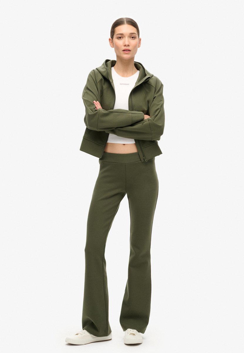 Superdry Sport Tech joggingbroek met lage taille en wijde pijpen Dames Broeken Khaki