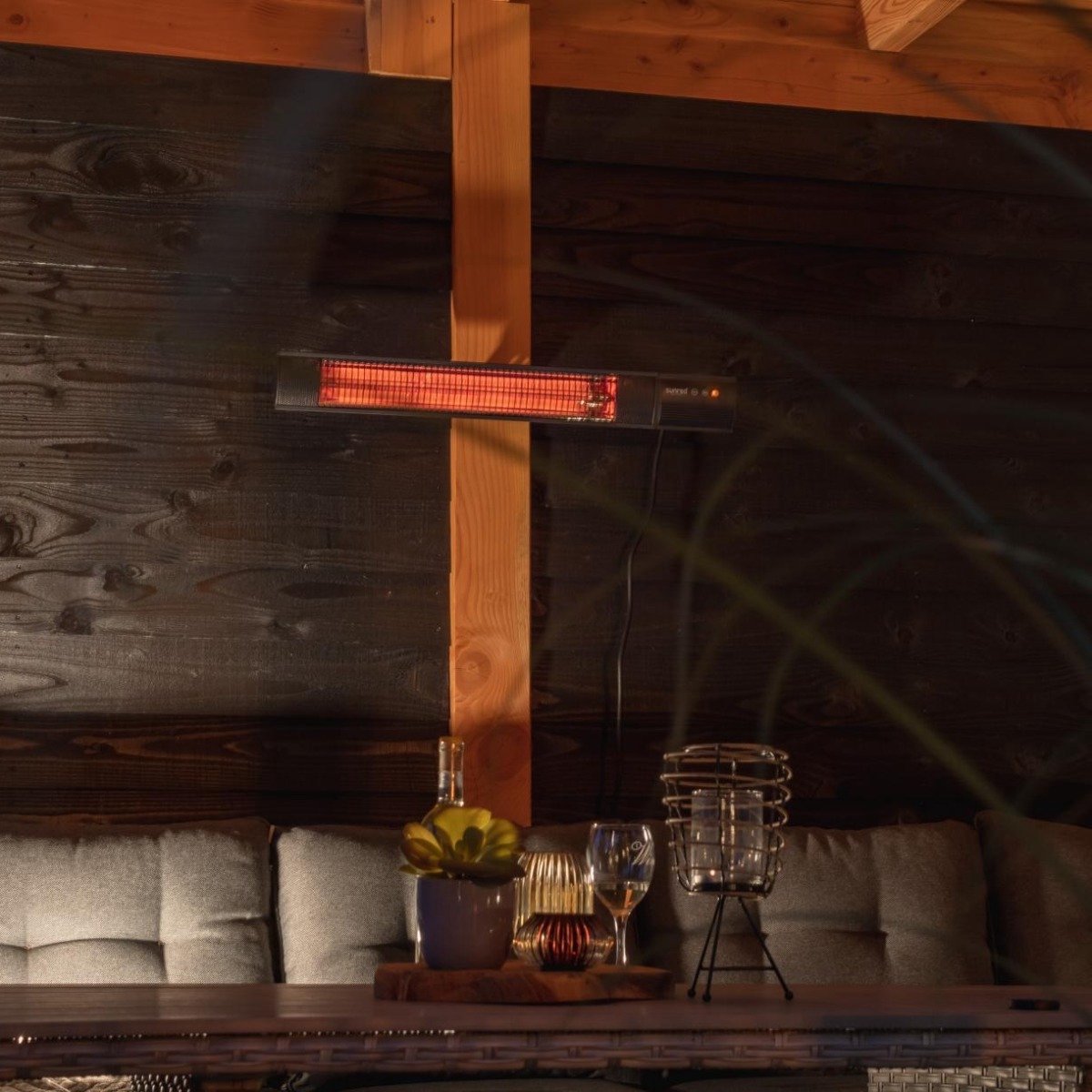 Sunred Dark 1500 W - Wall-mounted patio heater - Black