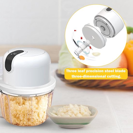 Mini Elektrische Hakmolen - 350 ml Keukenhakmolen voor Groenten, Vlees, en Fruit - Oplaadbaar en Multifunctioneel van MINI — afbeelding 5