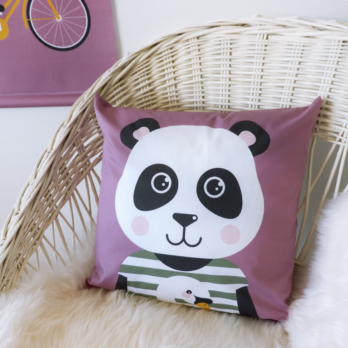 Sierkussen Panda 40x40 tweezijdig paars met rits inclusief vulling voor kinderkamer