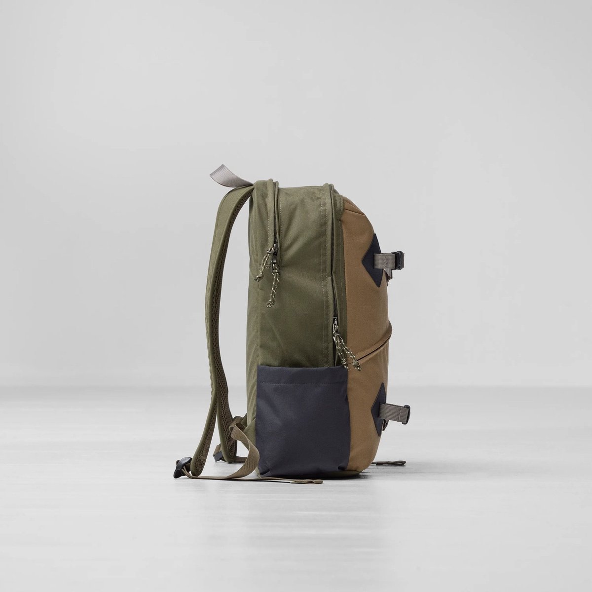 Fjällräven Vrije tijd rugzak Rugzak met laptopvak Vardag 17 Backpack Coal Black Zwart – foto 2