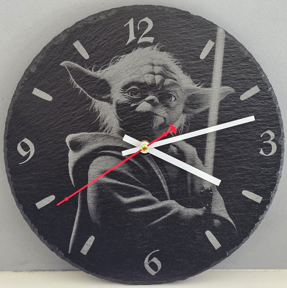 Wandklok Leisteen - Star Wars (Yoda) - Laser gegraveerd