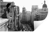 Muurstickers - Sticker Folie - Madrid - Architectuur - Spanje - Vrouw - 120x80 cm - Plakfolie - Muurstickers Kinderkamer - Zelfklevend Behang - Zelfklevend behangpapier - Stickerfolie