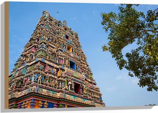 Hout - Traditionele Kidangamparambu Sree Bhuvaneswari Tempel Vol met Kleurrijke Beelden - 75x50 cm - 9 mm dik - Foto op Hout (Met Ophangsysteem)