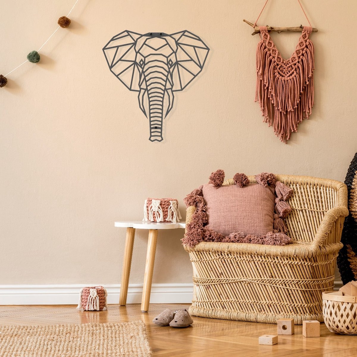 Lifestaal® - Wanddecoratie kinderkamer - Stalen muurdecoratie - Geometrisch - Olifant - Woondecoratie - 38,5 x 40 cm - Zwart metaal