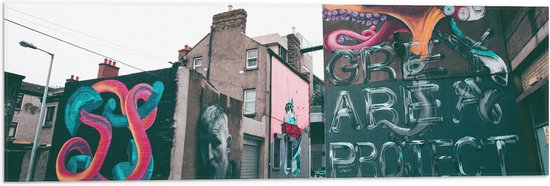 Vlag - Straat vol met Graffiti - 90x30 cm Foto op Polyester Vlag
