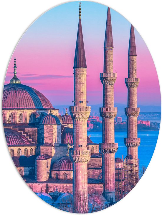 PVC Schuimplaat Ovaal - Sultan Ahmetmoskee in Istanbul met Roze Blauwe Lucht - 60x80 cm Foto op Ovaal (Met Ophangsysteem)