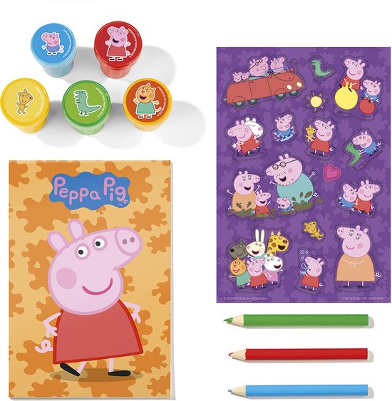 Peppa Pig knutselset met 5 stempels, sticker vel, potloden en een notitieboekje.