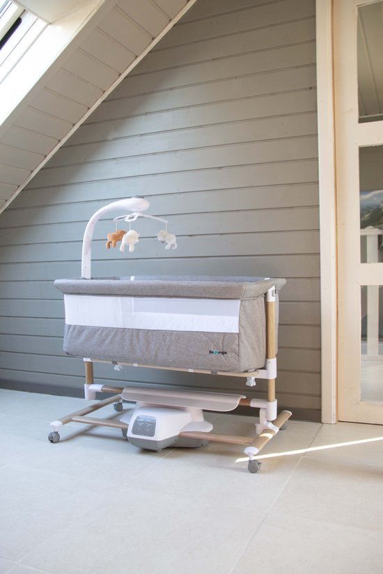 Bo Jungle - Wieg baby - Co-Sleeper - Aanschuifbed - In hoogte verstelbaar - Babybedje met automatische schommelfuncties - Helpt bij reflux - Met muziek en licht - Met afstandsbediening - Uitneembare matras- Pure White Cradle