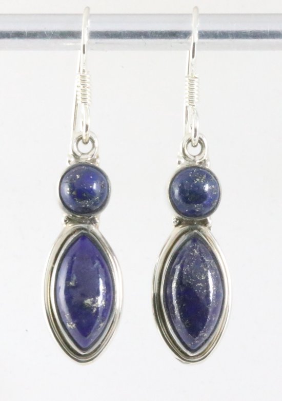 Zilveren oorbellen met lapis lazuli