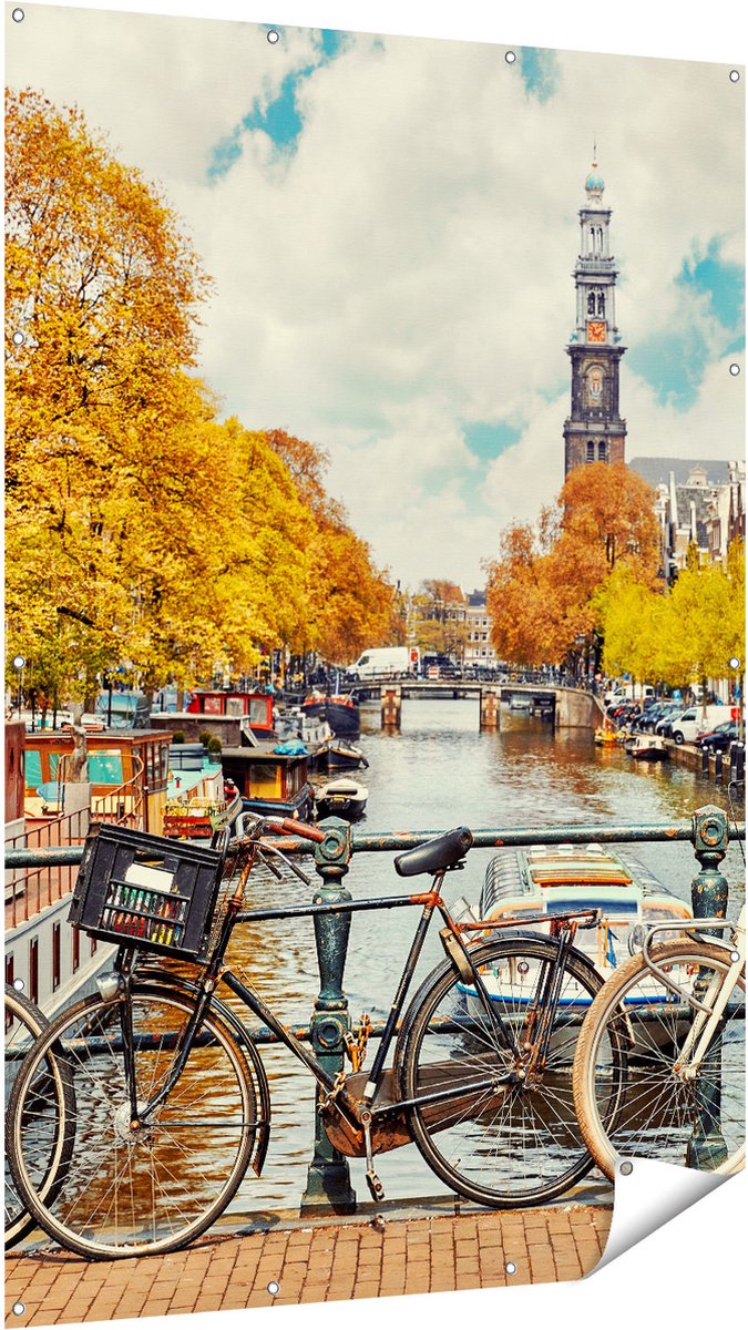 Gards Tuinposter Amsterdamse Brug bij een Brug met Fietsen - 120x180 cm - Tuindoek - Tuindecoratie - Wanddecoratie buiten - Tuinschilderij Multikleur