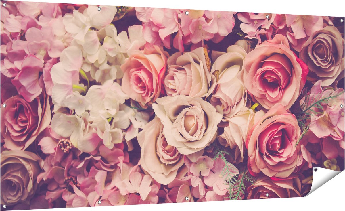 Gards Tuinposter Roze Rozen Achtergrond - Retro - Bloemen - 200x100 cm - Tuindoek - Tuindecoratie - Wanddecoratie buiten - Tuinschilderij Multikleur