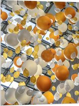 Acrylglas - Witte en Oranje Ballonnen Zwevend in de Lucht - 60x80 cm Foto op Acrylglas (Wanddecoratie op Acrylaat)