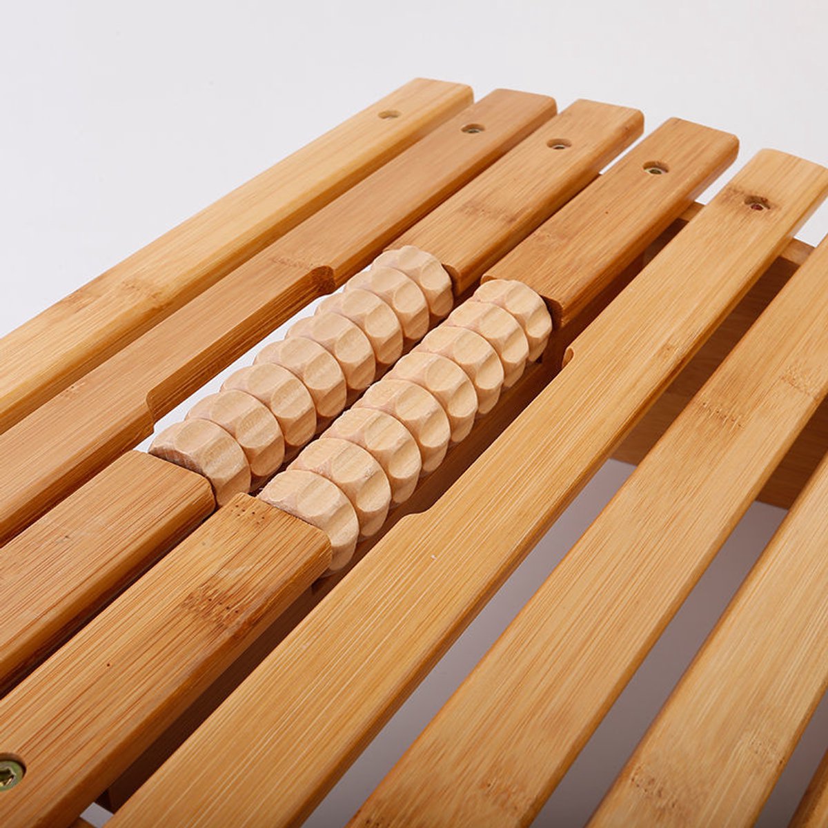 Voetmassage Roller bank bamboe hout - Ontspannende Voet massage door de voetmassageroller - Reflexologie - Voetroller voor voetmassage - Voor op de grond of onder bureau - Decopatent®