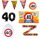 40 jaar verjaardag versiering pakket verkeersbord incl. Gevelvlag (pakket 2) | 40 jaar versiering | 40 jaar feestje