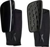 Adidas x speedportal league scheenbeschermers in de kleur zwart.