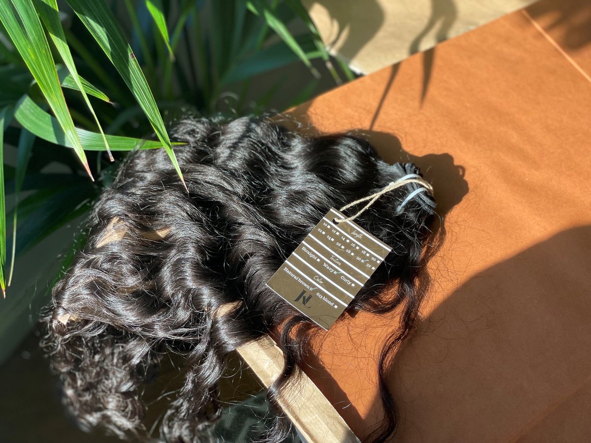 Raw Indian wavy hair 30 inch / 75 cm natural brown