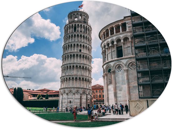 Dibond Ovaal - Toren van Pisa - Italië - 96x72 cm Foto op Ovaal (Met Ophangsysteem)