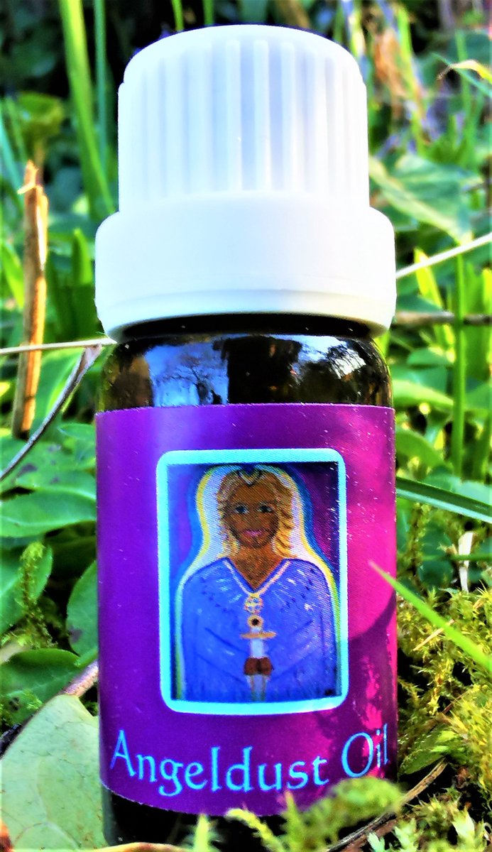 Goedkoopste Angeldust Oil - Energetische Aromatherapie - Aura Chakra Olie - In the Light of the Goddess by Lieve Volcke - 10 ml