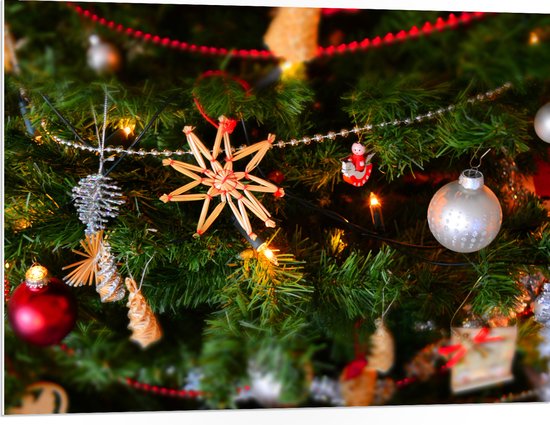 PVC Schuimplaat- Verschillende Ornamenten en Kerstballen in Kerstboom - 100x75 cm Foto op PVC Schuimplaat
