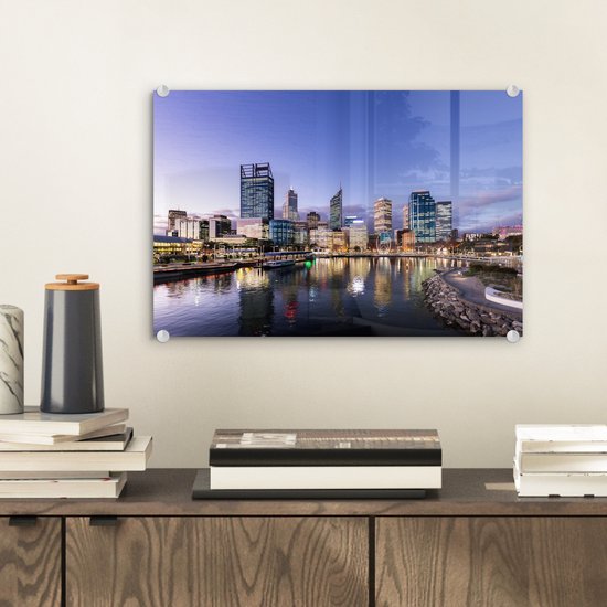 MuchoWow® Peinture sur verre 30x20 cm - Peinture sur verre acrylique - Les grands bâtiments illuminés le long de la rivière Swan à Perth - Photo sur verre - Peintures