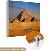 MuchoWow® Glasschilderij 90x90 cm - Schilderij acrylglas - Egypte - Piramide - Woestijn - Foto op glas - Schilderijen