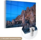 MuchoWow® Glasschilderij 60x40 cm - Schilderij acrylglas - Schemerige hemel boven Nemrut Dağı in Turkije - Foto op glas - Schilderijen