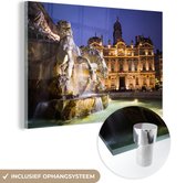 MuchoWow® Glasschilderij 180x120 cm - Schilderij acrylglas - De Bartholdi-fontein en het stadhuis van Lyon in Frankrijk - Foto op glas - Schilderijen