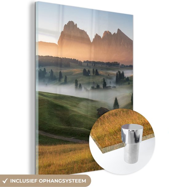 MuchoWow® Glasschilderij 120x160 cm - Schilderij acrylglas - Berg - Mist - Landschap - Foto op glas - Schilderijen