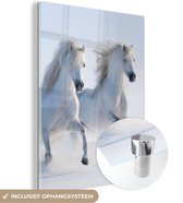 MuchoWow® Glasschilderij 60x80 cm - Schilderij acrylglas - Winter - Paarden - Sneeuw - Foto op glas - Schilderijen