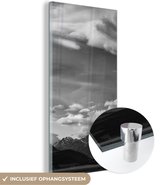 MuchoWow® Glasschilderij 60x120 cm - Schilderij acrylglas - Zwart-wit foto van het Nationaal park Aoraki/Mount Cook in Oceanië - Foto op glas - Schilderijen