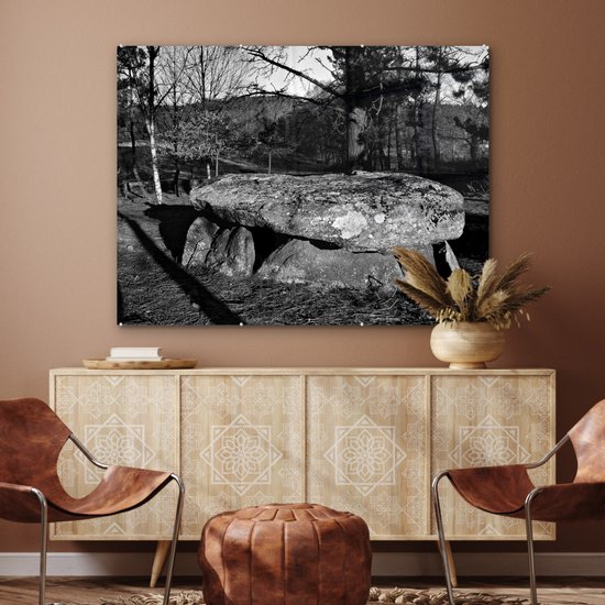 MuchoWow® Peinture sur verre 120x90 cm - Peinture acrylique sur verre - Un dolmen à La Corogne - noir et blanc - Photo sur verre - Peintures