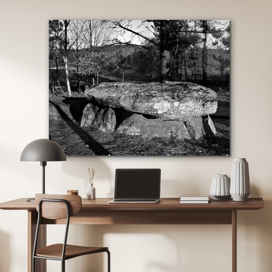 MuchoWow® Peinture sur verre 120x90 cm - Peinture acrylique sur verre - Un dolmen à La Corogne - noir et blanc - Photo sur verre - Peintures