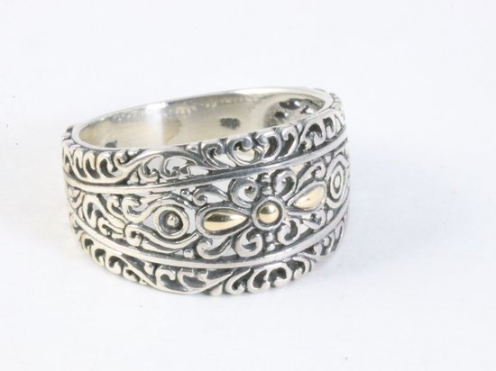 Traditionele opengewerkte zilveren ring met 18k gouden decoraties - maat 18