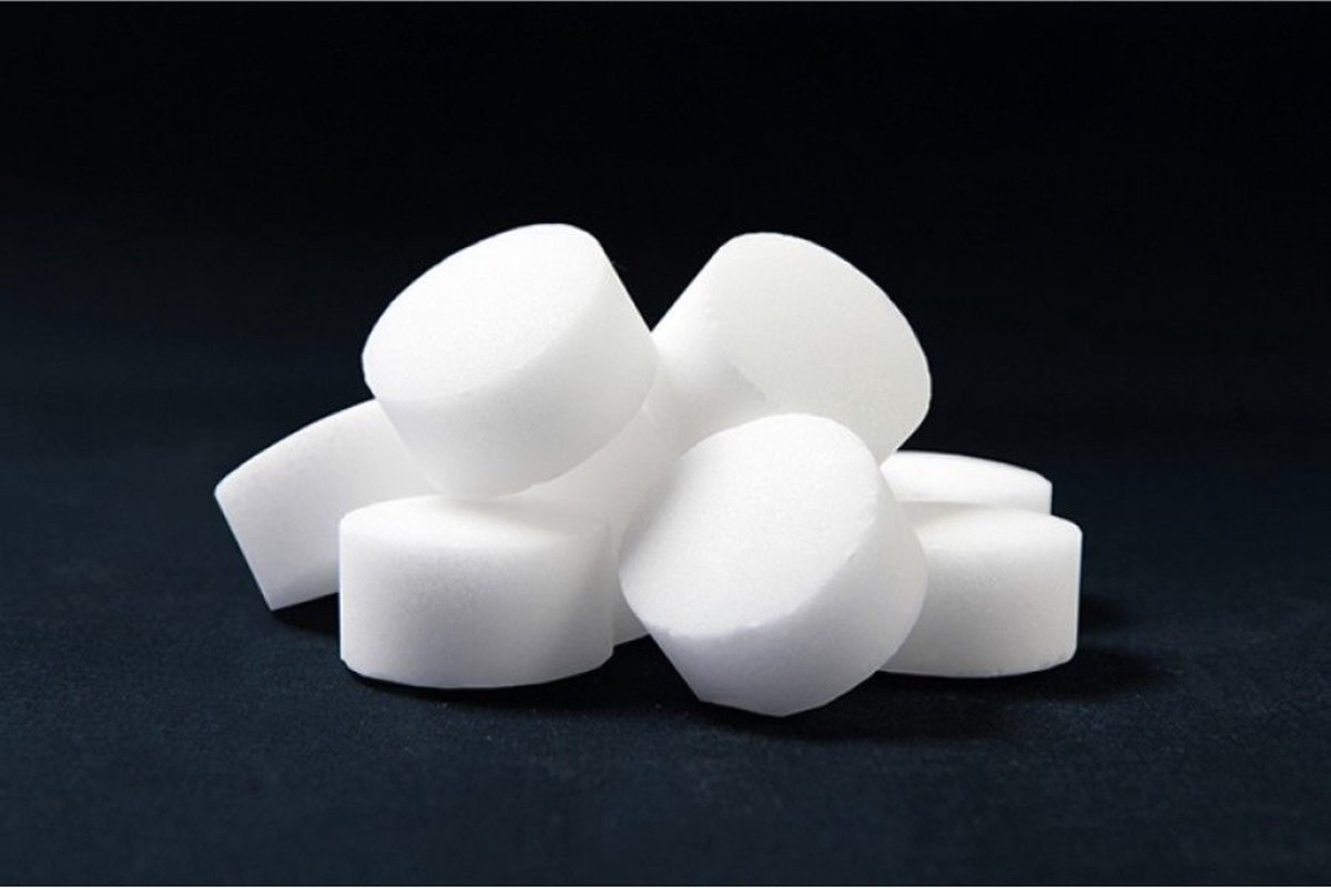 Tablettes de sel Soft-Sel - Entretien piscine - 75 kg & Brosse à récurer  WAYS