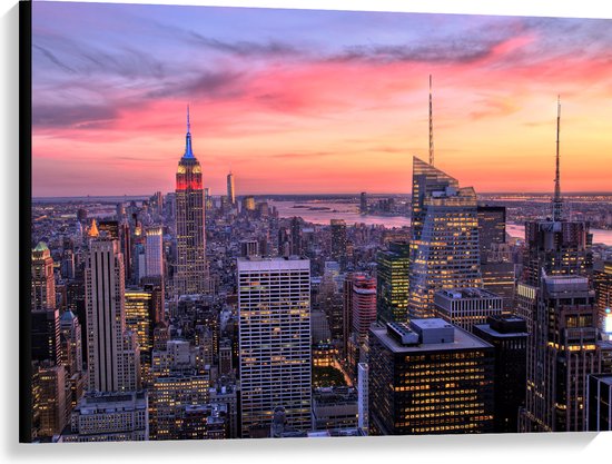 WallClassics - Canvas - Uitzicht over de Stad New York bij Zonsopkomst - 100x75 cm Foto op Canvas Schilderij (Wanddecoratie op Canvas)