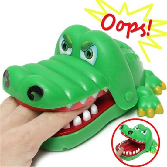 Thumbnail van een extra afbeelding van het spel Spel Bijtende Krokodil – Krokodil met Kiespijn – Krokodil Tanden Spel - Tandarts - Reisspel - Party Spel - Gezelschapsspel - Drankspel - Shot spel - Groene Krokodil - Voor jong en oud - Gokspelletje - Actiespel - Spanning - Speelgoed - Lachen