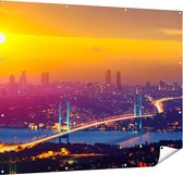 Gards Tuinposter Bosporusbrug in Istanbul bij Zonsondergang - 150x120 cm - Tuindoek - Tuindecoratie - Wanddecoratie buiten - Tuinschilderij