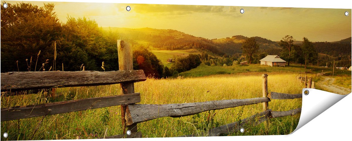 Gards Tuinposter Boerderij Hekken op het Grasveld - 150x50 cm - Tuindoek - Tuindecoratie - Wanddecoratie buiten - Tuinschilderij Multikleur